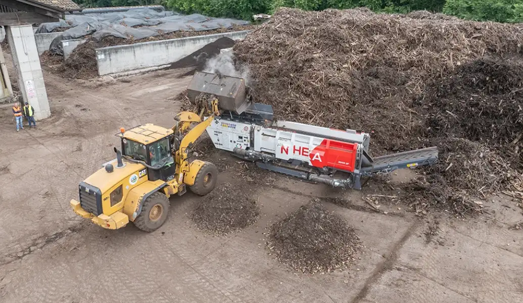 Ef3 NXEHA 5000 2F/3F machine showcasing discharge conveyor system